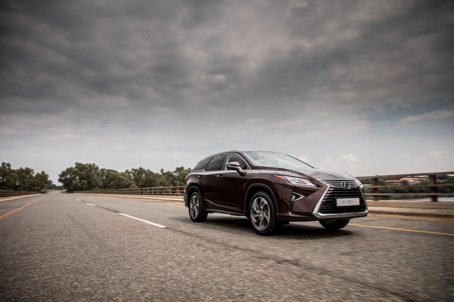  Lexus RX350L 2018 года  (ZA) (фото 2 из 36)